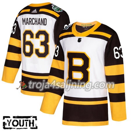Boston Bruins tröja Brad Marchand 63 2019 Winter Classic Adidas Vit Authentic - NHL Tröjor Barn Boston Bruins tröja Brad Marchand 63 2019 Winter Classic Adidas Vit Authentic - NHL Tröjor Barn